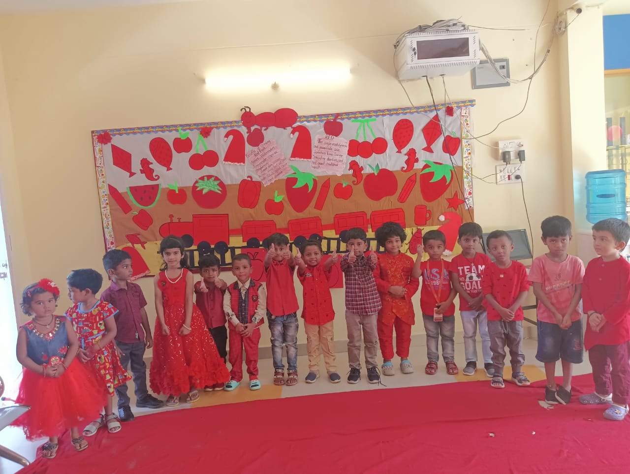 Red Color Theme Day